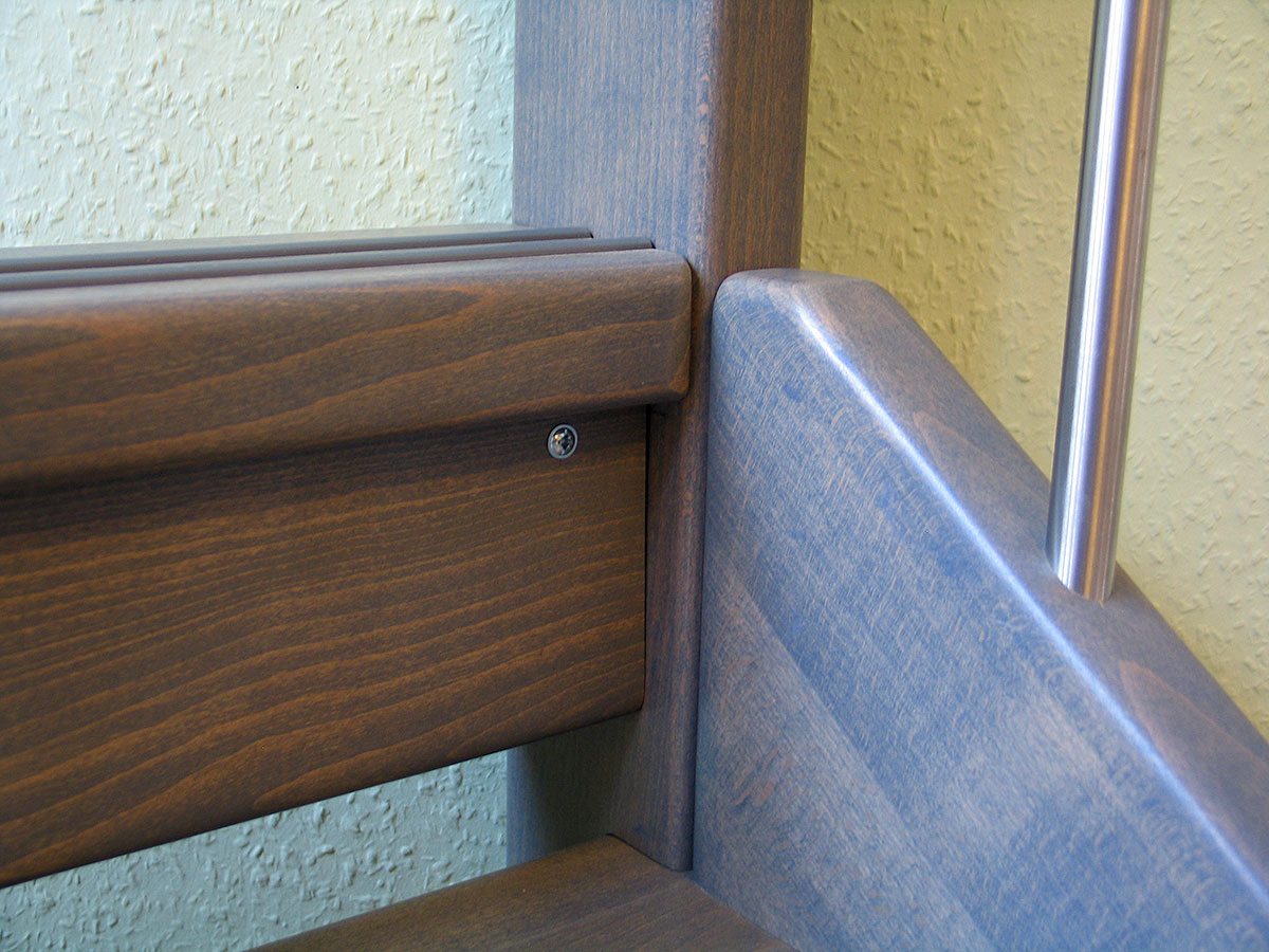 Höhenverstellbare Austrittsstufe