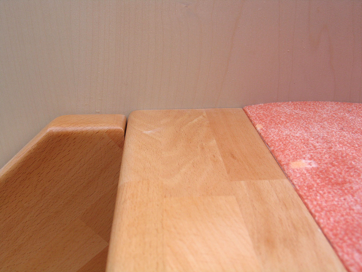 Höhenverstellbare Austrittsstufe