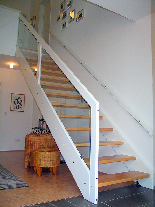 Gerade Treppe