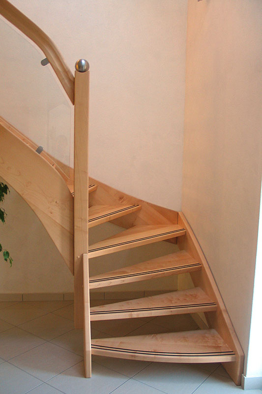 Gerade Treppe